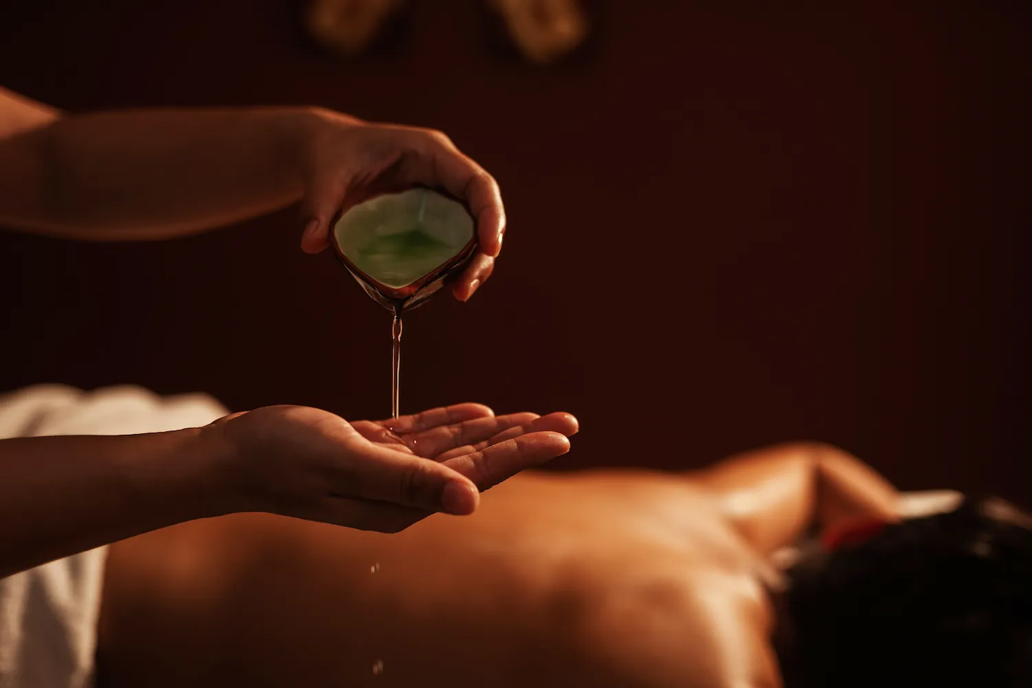 Aroma Thai Coconut Oil Massage