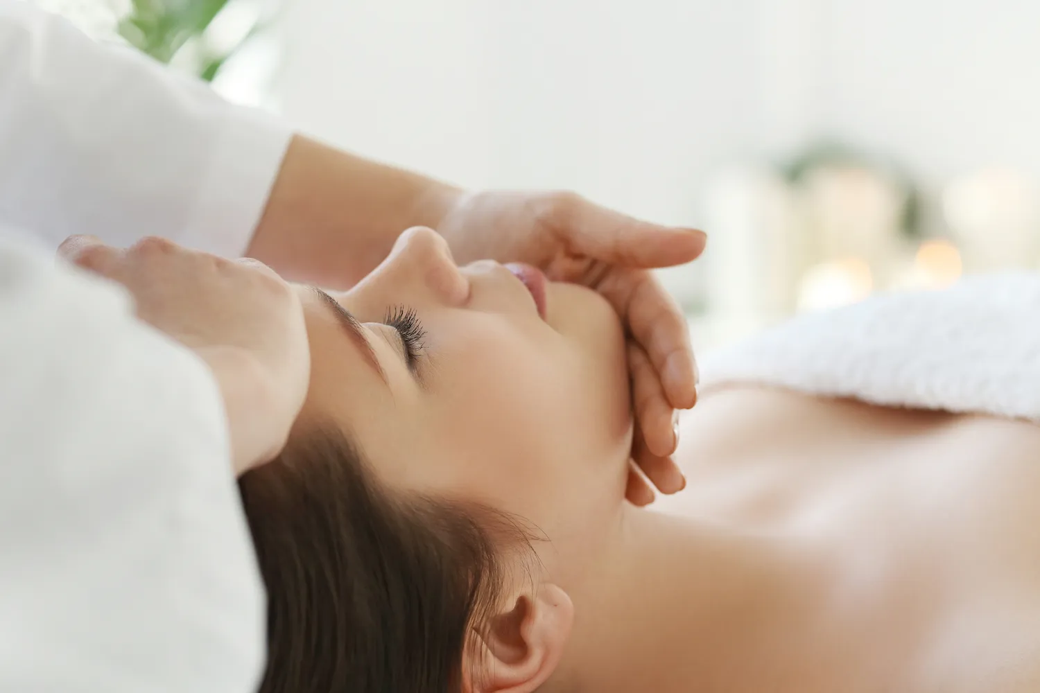 Facial & Body Massage (Full Body)